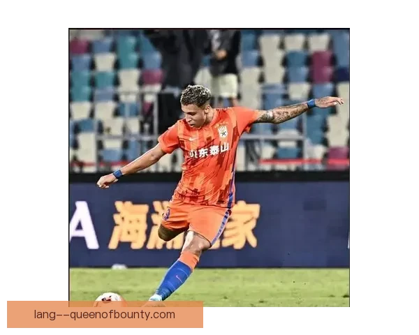 克雷桑屡次挺身而出在亚冠赛场上上演绝境逆转传奇